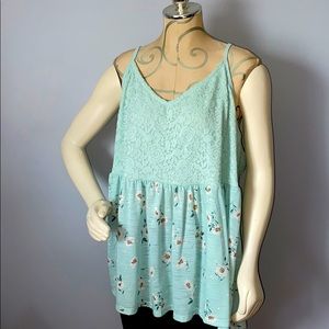 Torrid daisy flowers adjustable strap top size3 🌼